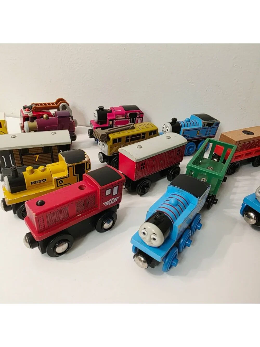 18 pc Mix Thomas & Friends Magnetic Wooden Train Engines Cars Toby Diesel Lady
